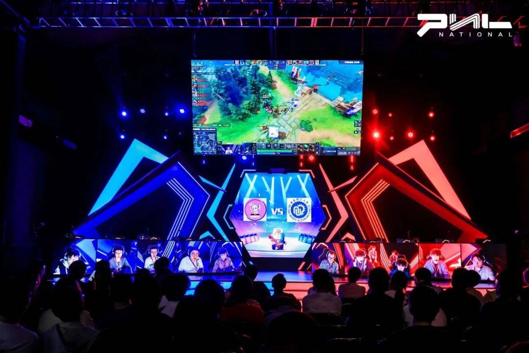 不仅加深了 不仅加深了