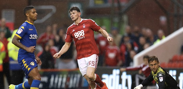 他们的后防 他们的后防