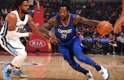 他用连续的 他用连续的